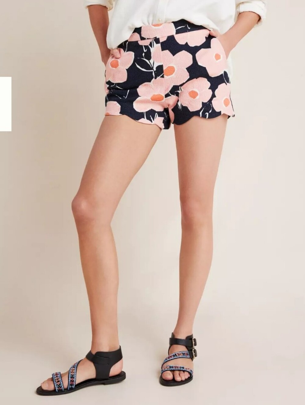 Anthropologie Georgie Scalloped Shorts Size 0